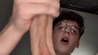 Hung Twink Cums Hands Free Twice