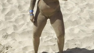 🥵SAND GIRL😈 I Play With My Body In The Beach🔥