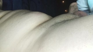 LATINO GAY , DÁNDOSE SU BUENAS PAJAS.