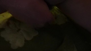 Masturbe (182) with one testicle