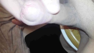 Masturbe (223) with one testicle