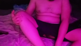 ME MASTURBO EN LA HABITACIÓN DE MI HERMANASTRO, VIDEO EXCLUSIVO.