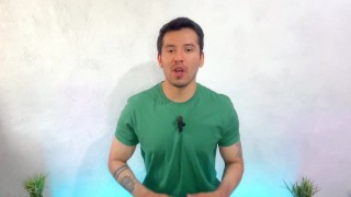 Coach maduro musculoso termina siendo penetrado por el nuevo joven dotado del gym!