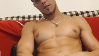 Trabajando duro para pagar la joda, mientras mi amiga observa todooo! Instagram @phonor_ofc