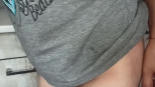 Came to the kitchen naked and got fucked hard until she squirted