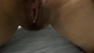 Me follo a mi novia de perrito antes de que se vaya de viaje