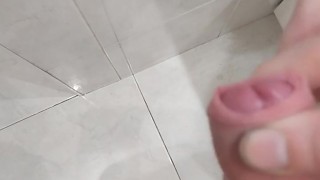 Me pongo cachondo en el baño