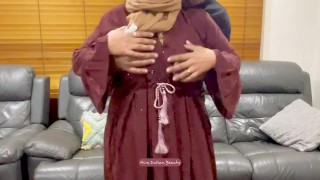 Cute Muslim Wife: Romantic Hugging and Kissing Sex in Hijab and Abaya - Pussy Fingering