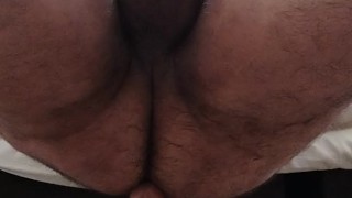 Ricos sentones en un dildo grande