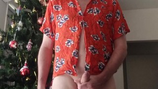 У ёлочки в одной красной рубашке