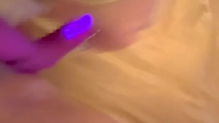 大量潮吹き。特異体質。もらったオモチャで水たまりが出来るほど潮吹き。#潮吹き #squirt #ディルド