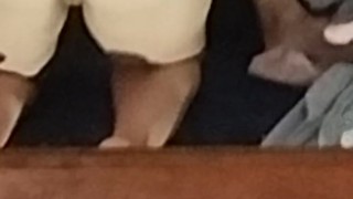 Madura venezolana haciendo sexo oral