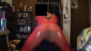 TWERKING MY FAT ASS IN A SKINTIGHT BODYSUIT