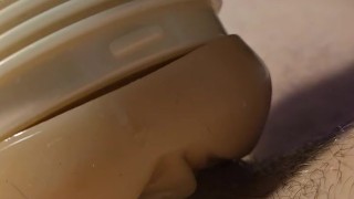 Pulsating creampie into fleshlight