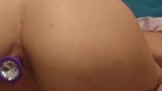 Le compre juguetes nuevos a mi hijastra