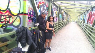 SUPER BEAUTIFUL PUBLIC SWINGER COUPLE CAUGHT OUTSIDE BIKE TRAIL CAMERA MAN