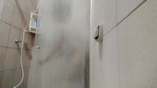 My friend invited me for a drink and soon after I took the opportunity to take a shower and enjoy hi