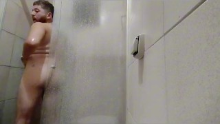 My friend invited me for a drink and soon after I took the opportunity to take a shower and enjoy hi