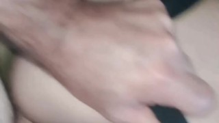 MI VECINO CONTÁNDOME QUE SU MUJER NO LE ENTREGA EL AGUJERO DEL CULO Y LE OFREZCO EL MIO