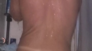 Femboy Showertime!