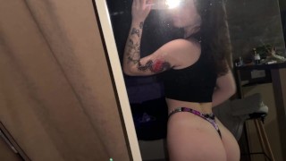 Big ass waiting to get what she deserves 🍑🍑🍑🍑