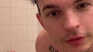 Sunday’s evening shower trailer 🤭