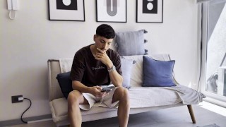 Amiga Curvy me pide ayuda con su cita de Tinder [Tariler]