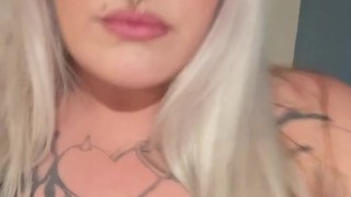 Blonde smoked out baddie