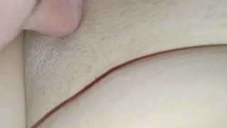 Me hace un oral riquísimo y termino en su boca