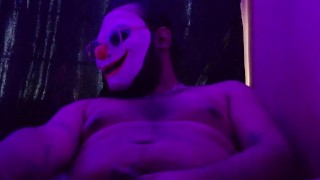 Me masturbo con mi nuevo juguete