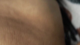 La llama su novio mientras se lo meto