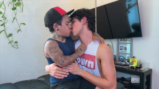 Tiny guy takes a massive cock - enriquemudu & adrianzuki