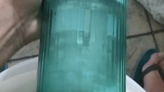 Gemidos intensos usando juguete succionador!! (chico se masturba)