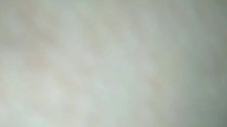 Rompiendo el culo de morena tetona (video porno)