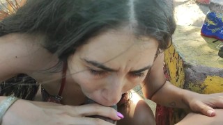 Linda latina follando en playa publica