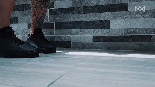 Caught in the Trap: The Thief’s Unexpected Struggle WATCH THE FULL VIDEO ON C4S