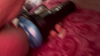 Трахаю инопланетянина Fleshlight Alien и накачиваю спермой