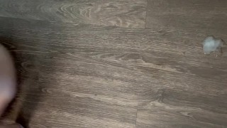 Bodybuilder Dripping With Cum From Multiple Facials
