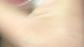 daily jerk off 26/30 - lots of precum and shooting a load - jerk off challenge