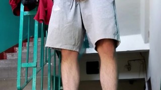 risky jerk off on the landing