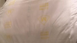 Diaper dans une couche bien mouillé