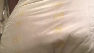 Diaper dans une couche bien mouillé