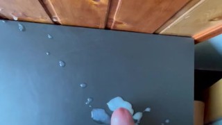 HOT GUY MOANS + BIG CUMSHOT