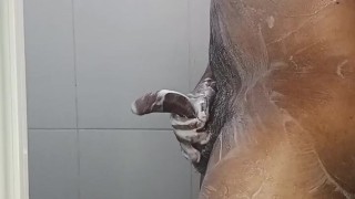 A very hot rich girl talking dirty, come see and enjoy my body with soap