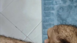 muscle hairy man have a orgasm hands free with dildo