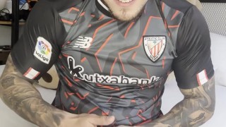 FOOTBALL PLAYER cums with Hard COCK💦