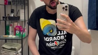 hot daddy jerking off crazy cumshot