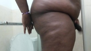 Washing my Big ass and getting my morning nutt
