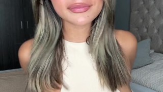 Any want a cute latina submissive that will do anything you ask..🤤