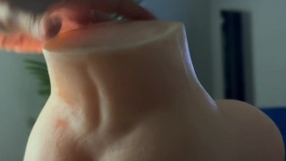 POV: imaginando como mi mejor amigo me monta la verga con esta sex doll